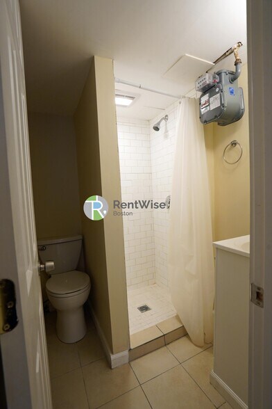 Building Photo - 232 Cambridge St