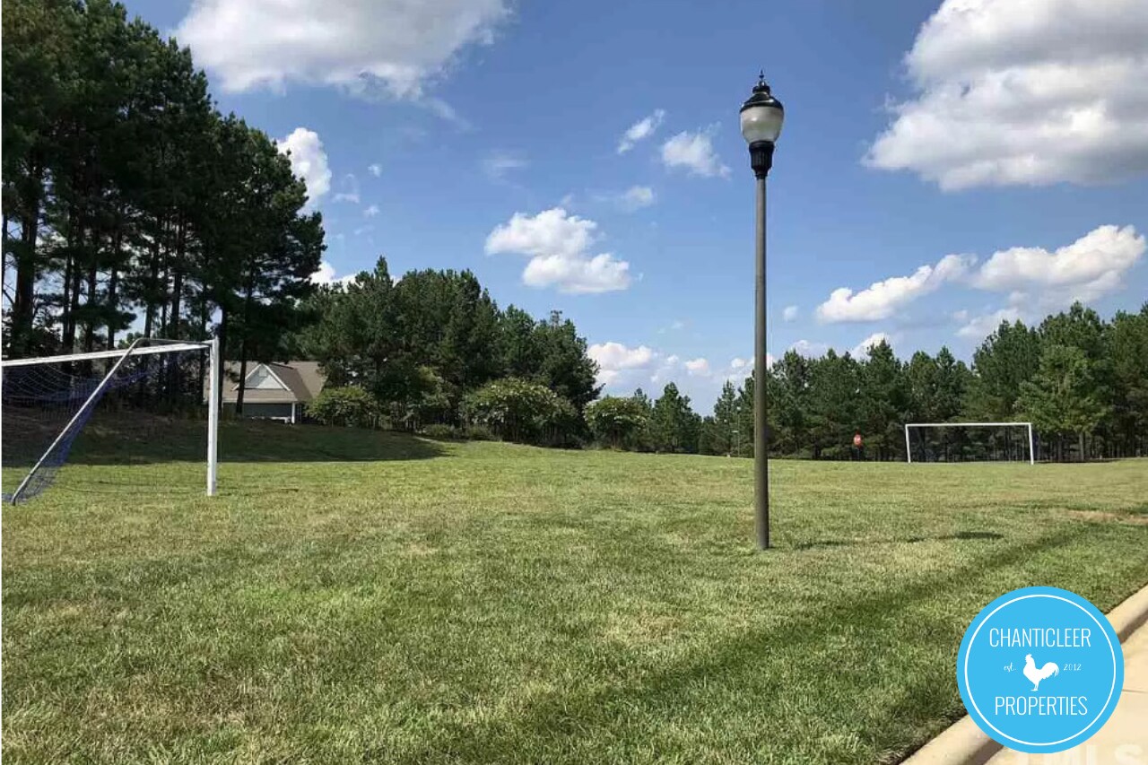 Building Photo - 49 Nuthatch