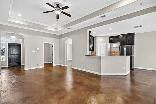 Building Photo - 7237 Lake Tranquility Dr