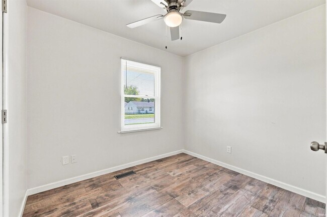 Building Photo - 7123 Strawberry Dr