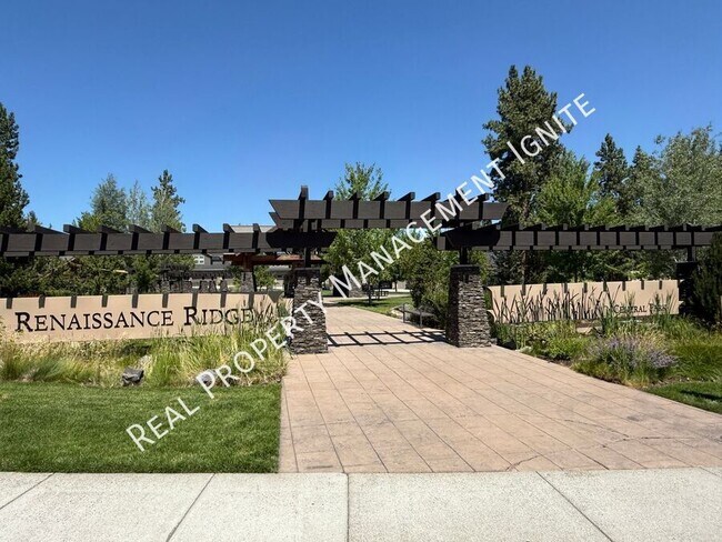 Building Photo - 61203 Snowbrush Dr