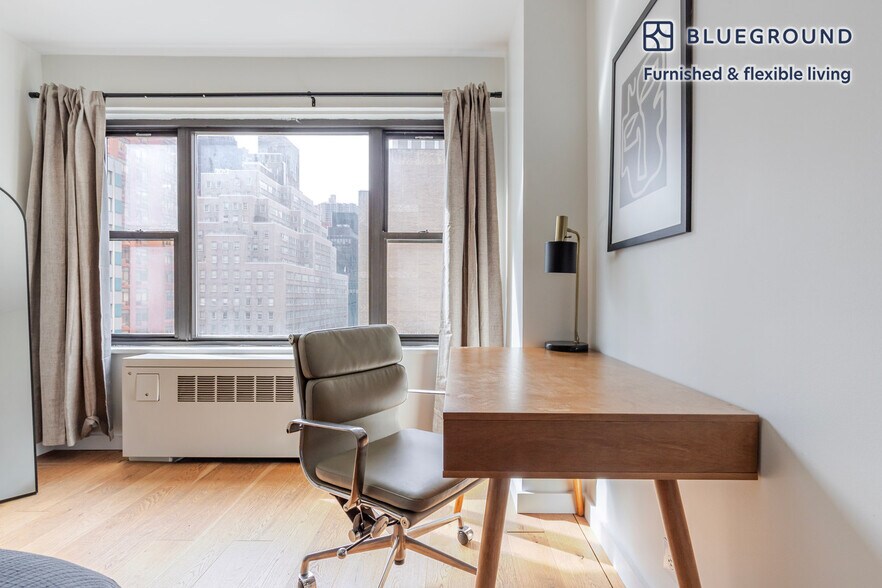 Building Photo - 279 E 44th St