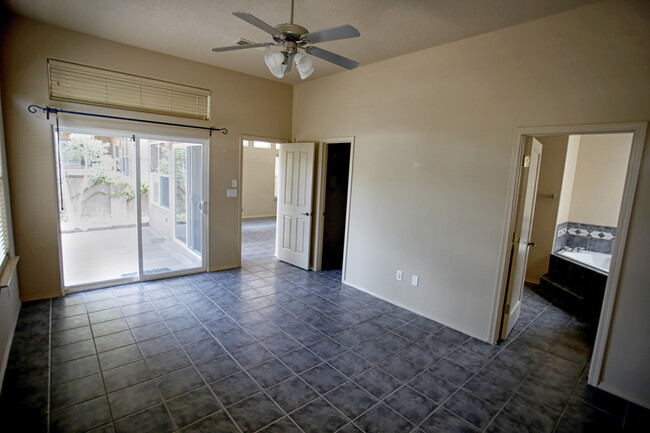 Building Photo - 6223 Goldfield Pl NE