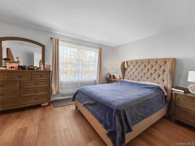 Building Photo - 50 Lois Ln