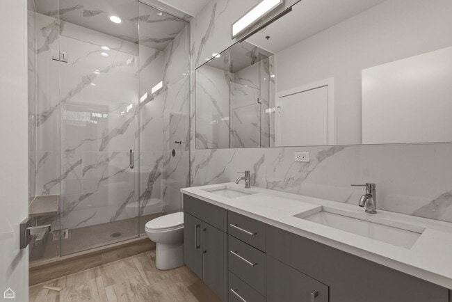 Building Photo - 2354 N Washtenaw Ave