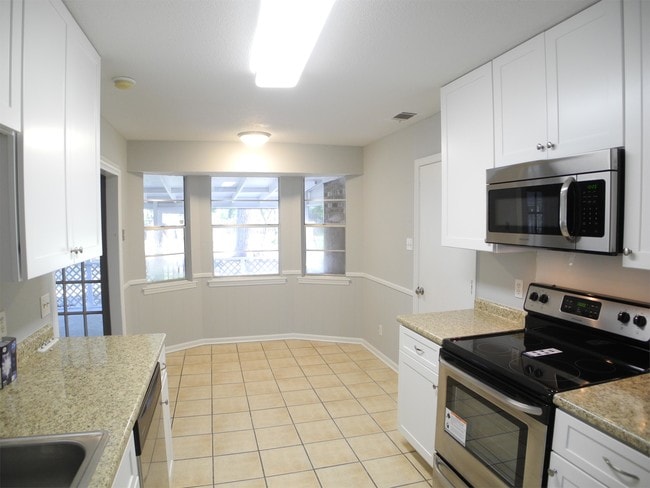 Building Photo - 26 Beaver Run Dr