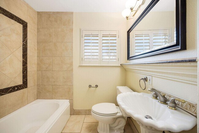 Building Photo - 5413 Judalon Ln