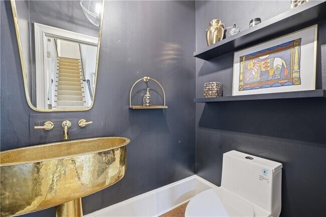 Building Photo - 1124 Moores Mill Rd NW