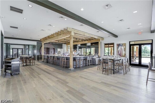 Building Photo - 9657 Montelanico Loop