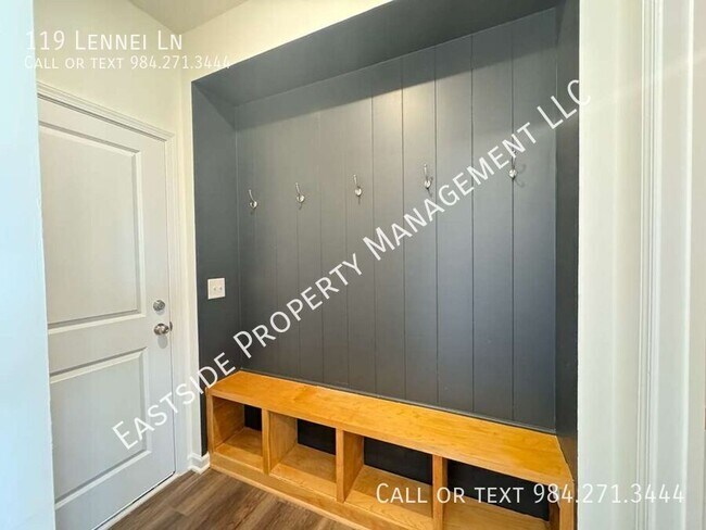 Building Photo - 119 Lennei Ln