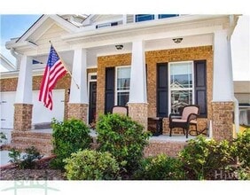 Building Photo - 933 Young Way