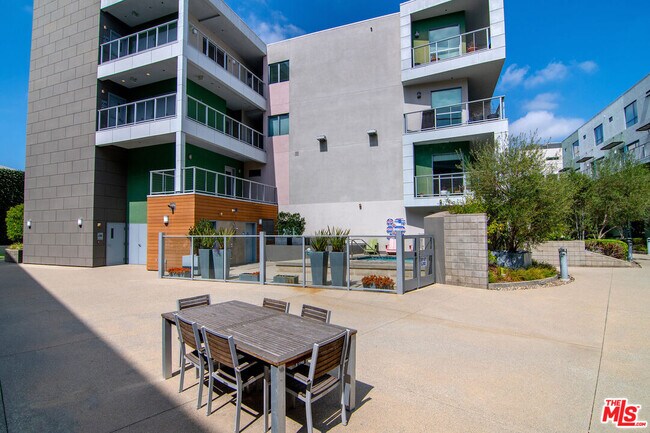 Building Photo - 11500 Tennessee Ave