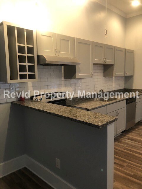 Building Photo - 2008 Courtland Pl