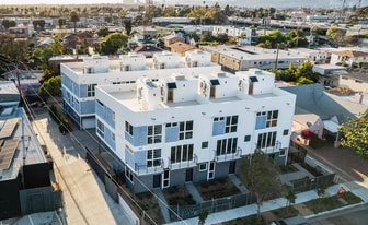 Building Photo - 2555 Thurman Ave