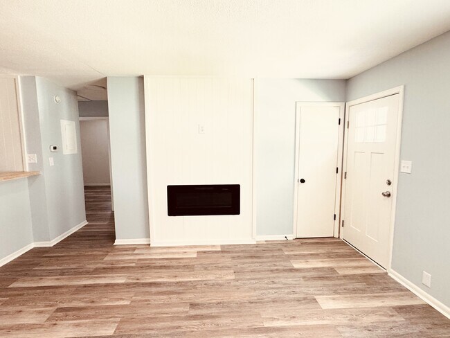 Building Photo - 4212 Park Ave
