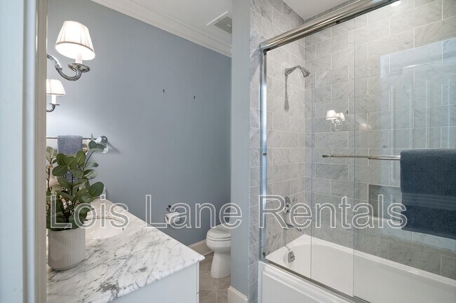 Building Photo - 1 Vendue Range