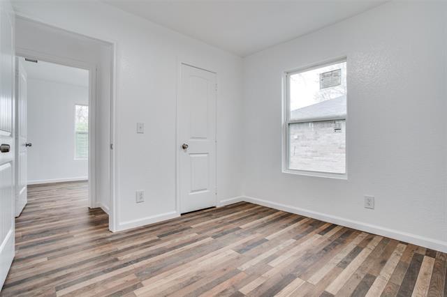 Building Photo - 3814 Waldron Ave