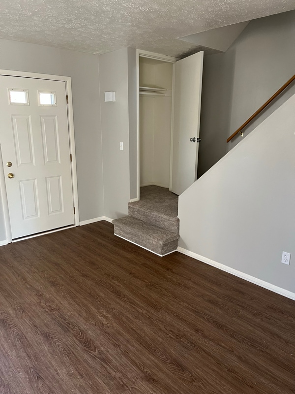 Building Photo - 1267 Rosewood Dr NE