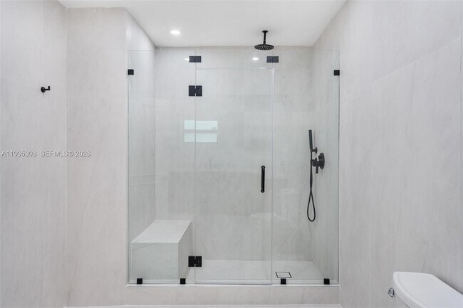 Building Photo - 1055 Stillwater Dr