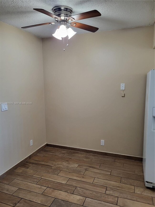 Building Photo - 1611 Green Ln