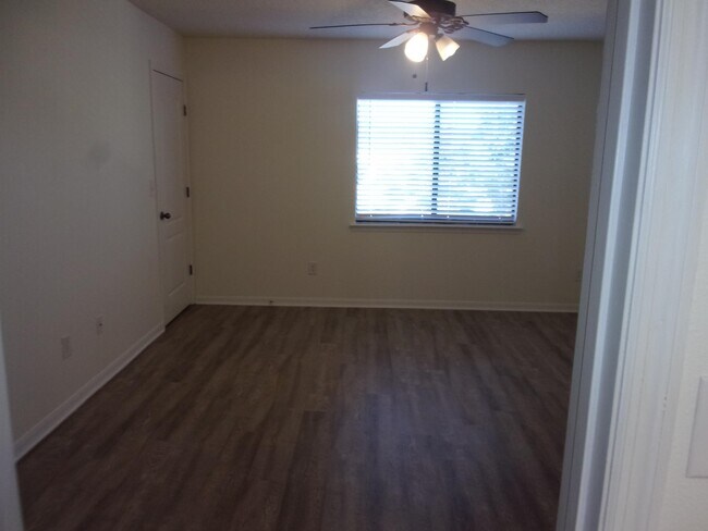 Building Photo - 274 Syrah Way