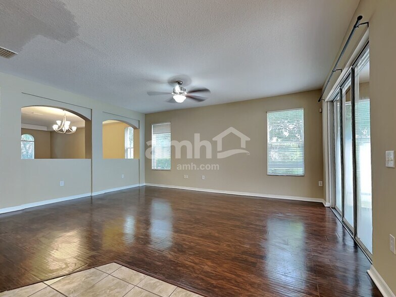 Building Photo - 471 Westchester Hills Ln