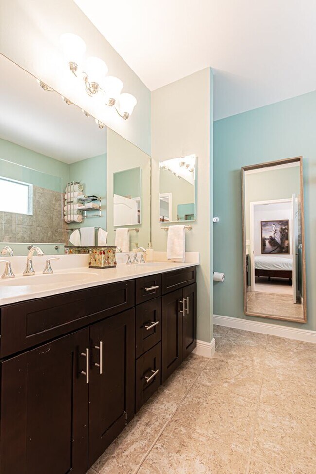 Building Photo - Seasonal or Annual Luxury Home With Pool in Reflection Lakes - AVAIL APRIL-FORWARD