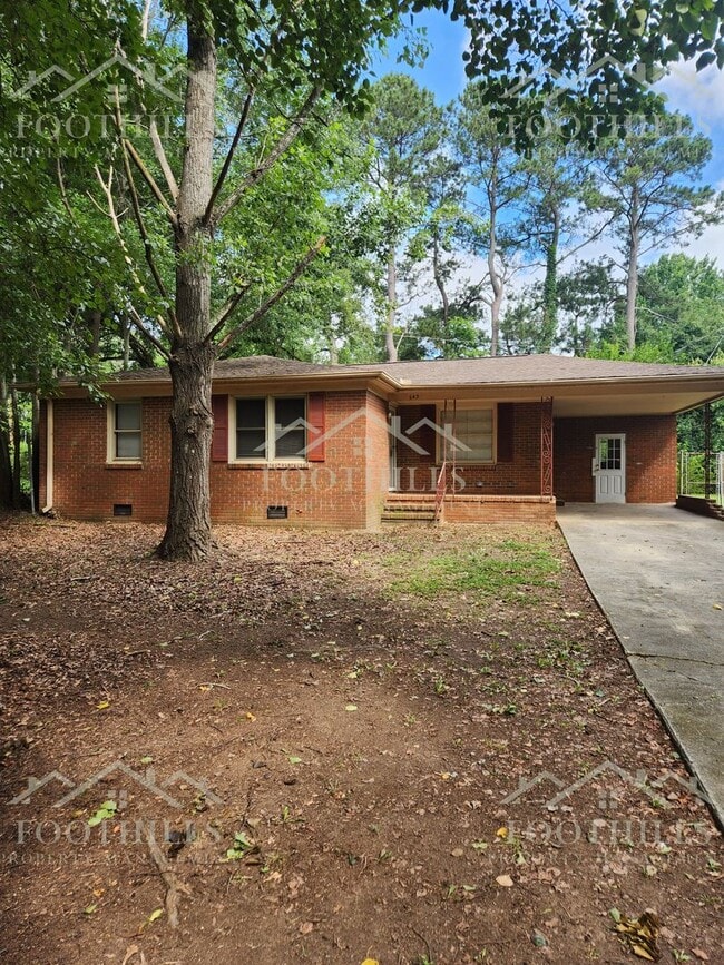Building Photo - Charming 3-Bedroom Brick Home in Anderson,...