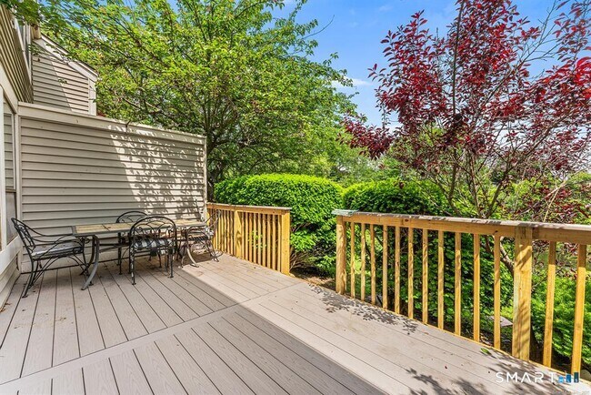 Building Photo - 3 Clemens Ct