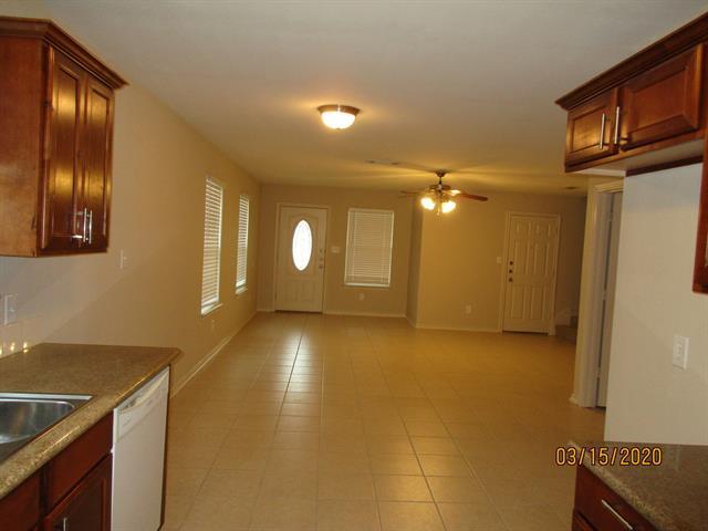 Building Photo - 908 Parkplace Ridge
