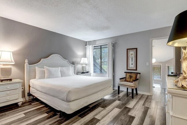 Building Photo - 290 Sandestin Blvd W