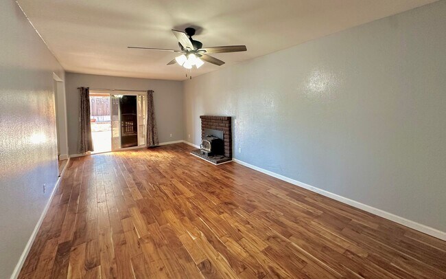 Building Photo - 3648 San Lisa Ct