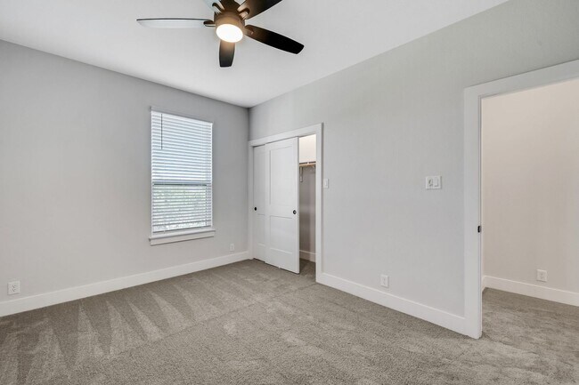 Building Photo - 13631 Giovannis Gdn