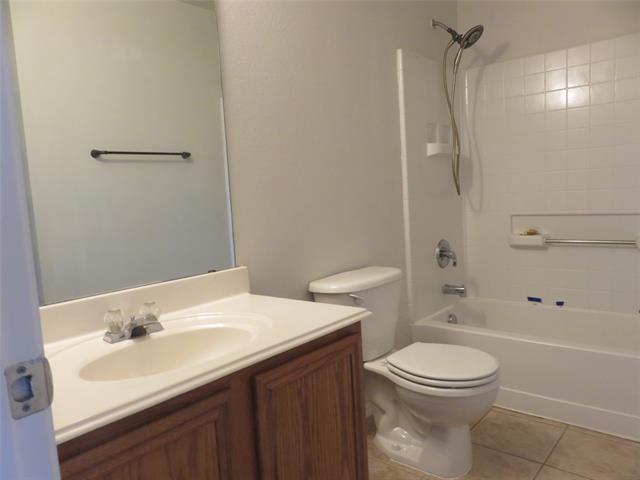 Building Photo - 2026 Tanur Cascade Dr