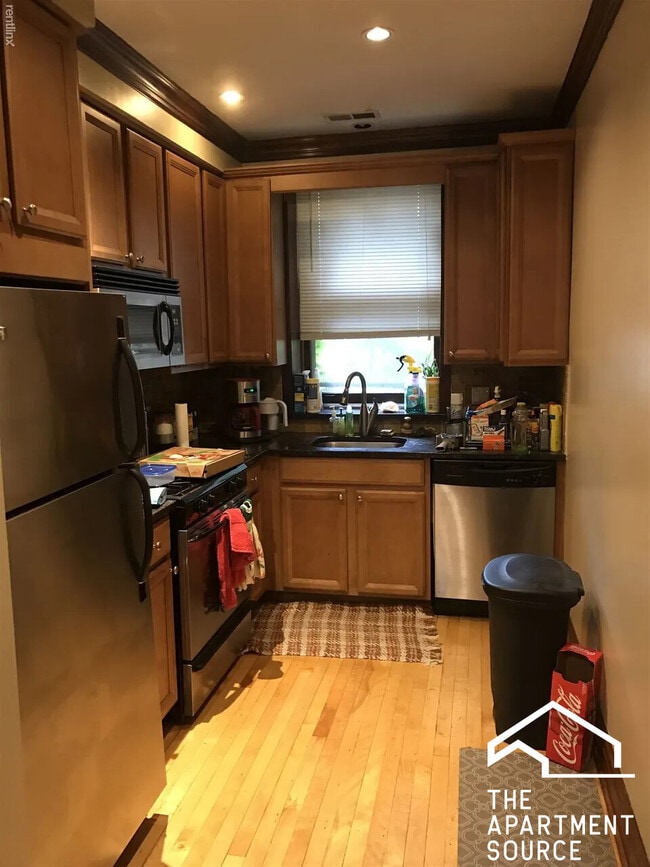 Building Photo - 4305 N Richmond St