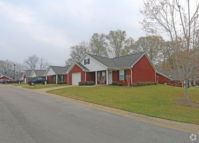 Building Photo - Countrywood Apartments