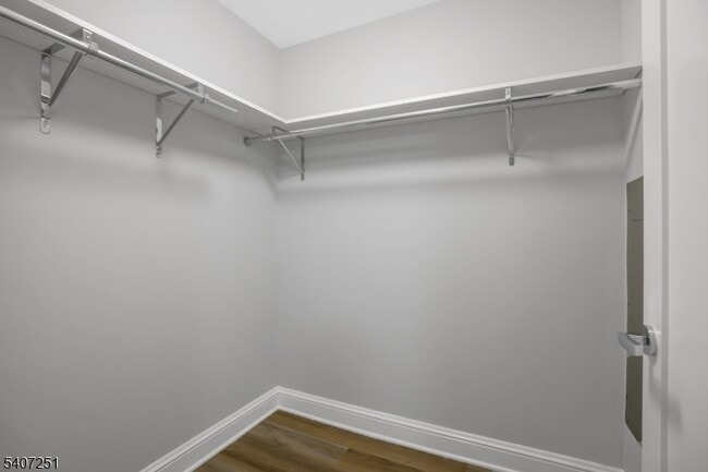 Building Photo - 40 W Park Pl