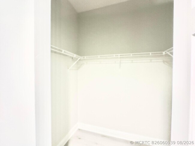 Building Photo - 610 Clematis St