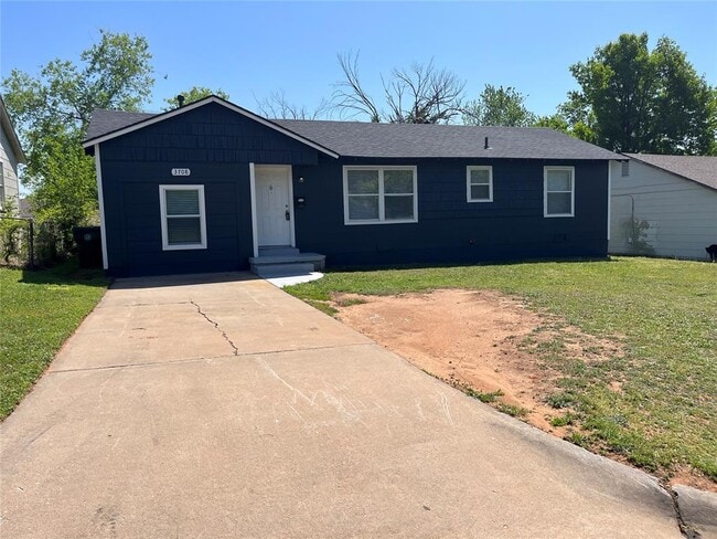 Primary Photo - 3708 Woodside Dr