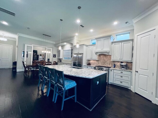 Building Photo - 8608 Costmary Ln