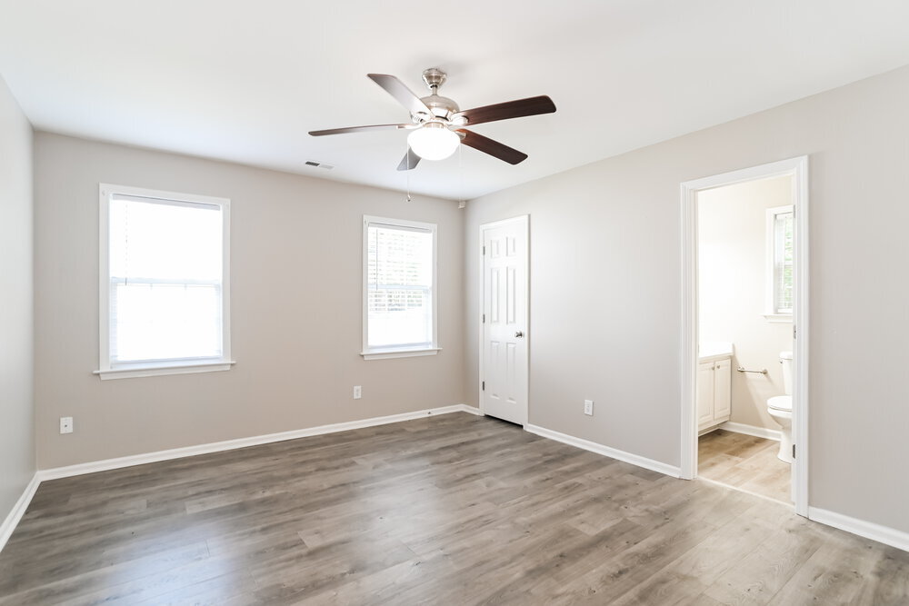 Building Photo - 3112 Queensdale Dr