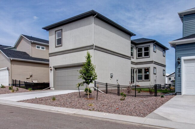 Building Photo - Stunning 4BD/3BA Home in Wolf Ranch – Mode...