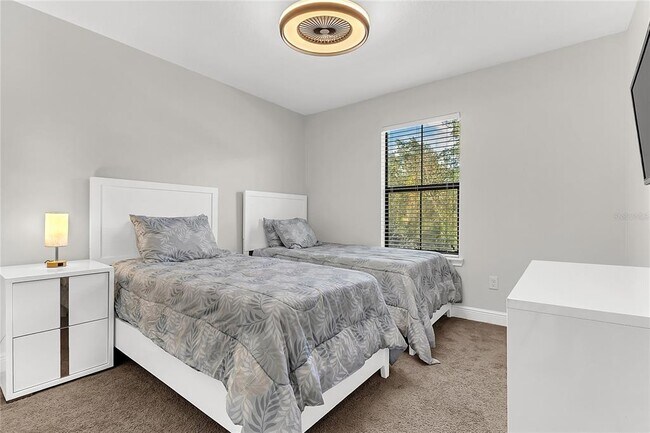 Building Photo - 105 Kenny Blvd