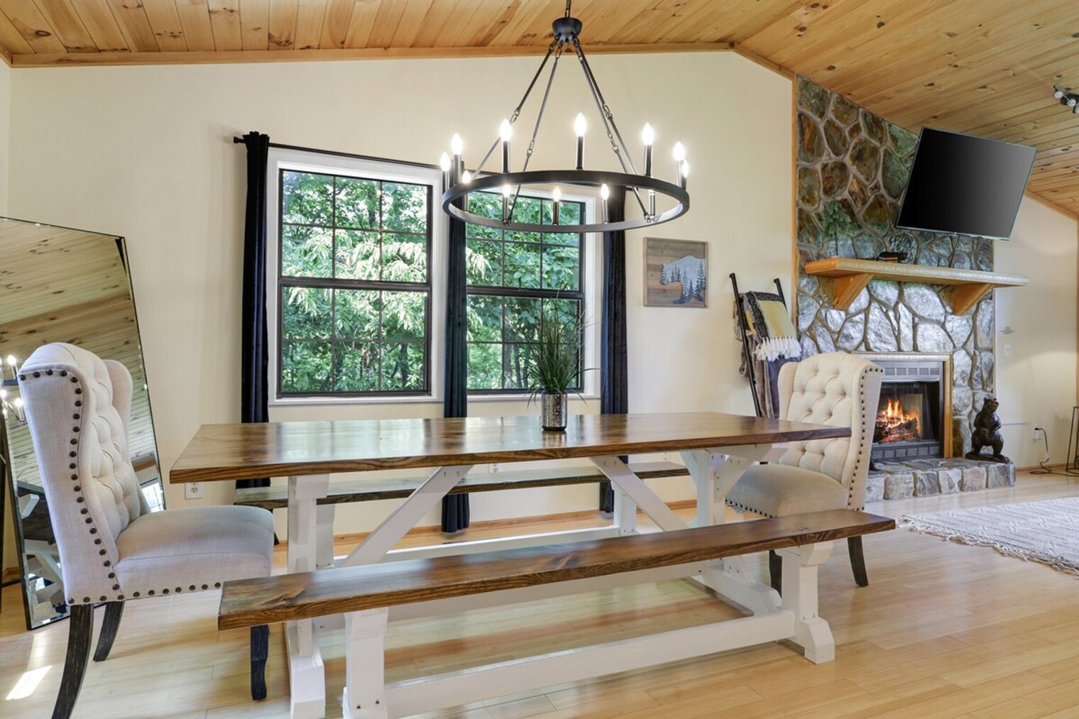 Building Photo - 443 Fox Run Dr