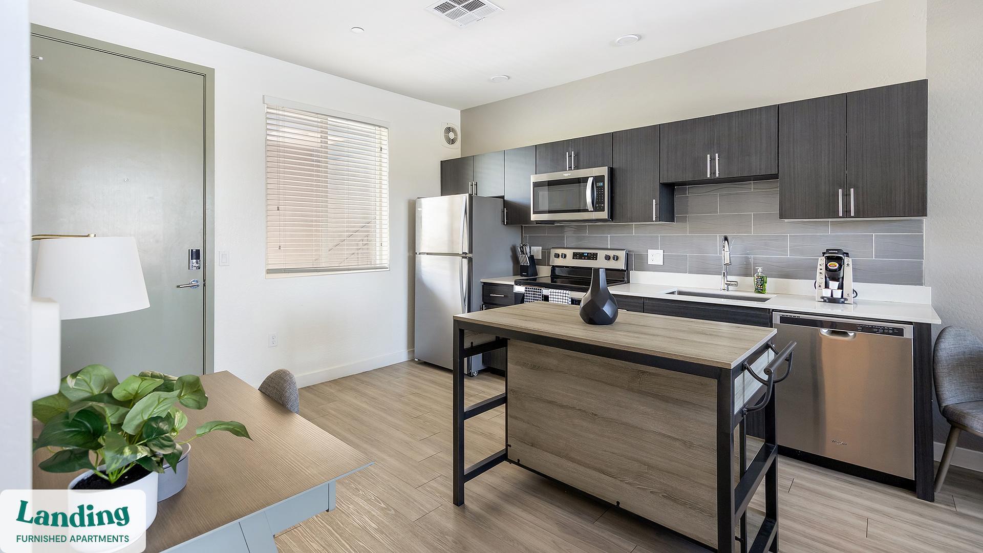 Building Photo - 10000 W Missouri Ave