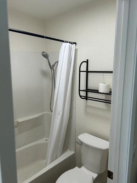 Building Photo - 23 Via Prado