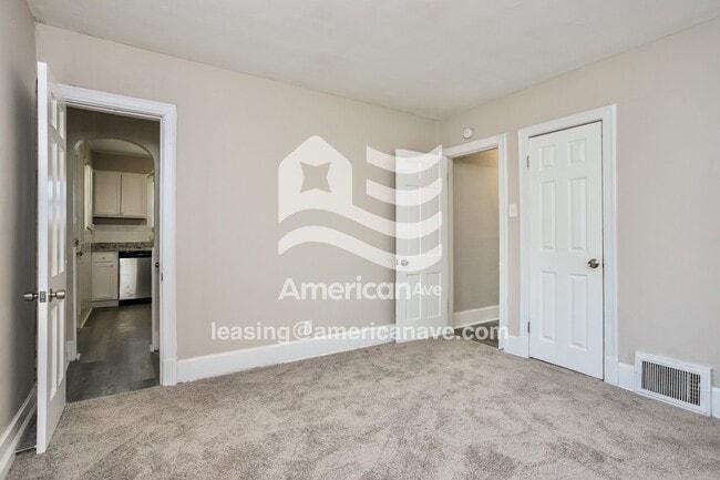 Building Photo - 1706 Veronica Ave