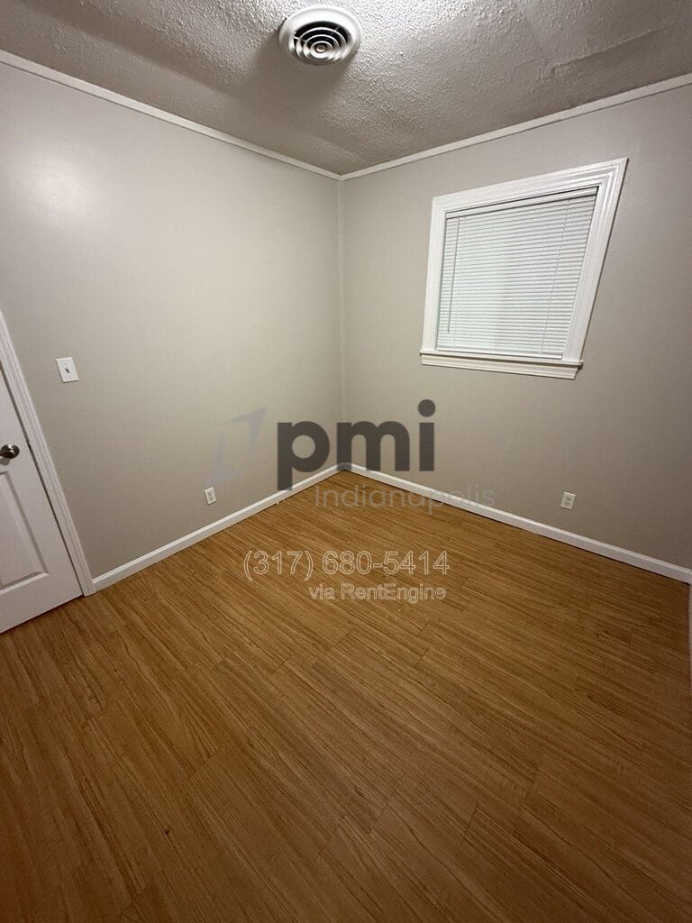 Building Photo - 7387 E 54th St