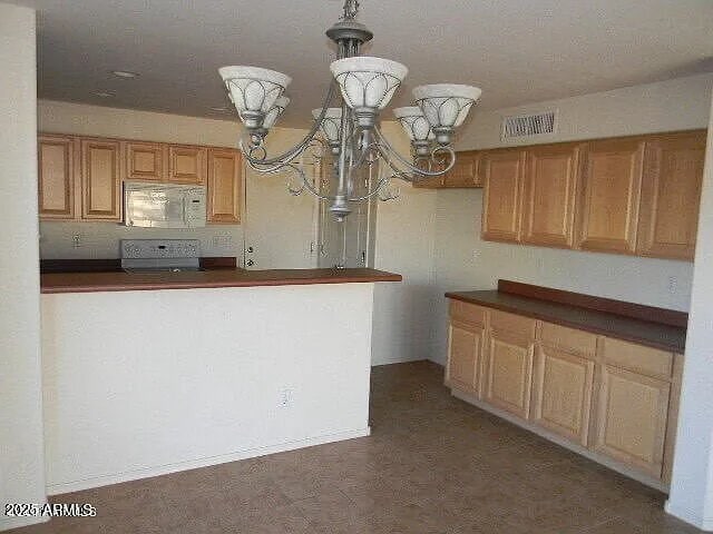 Building Photo - 1610 W Prospector Way
