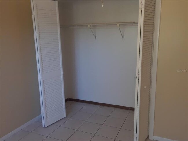 Building Photo - 1303 Candlewyck Dr